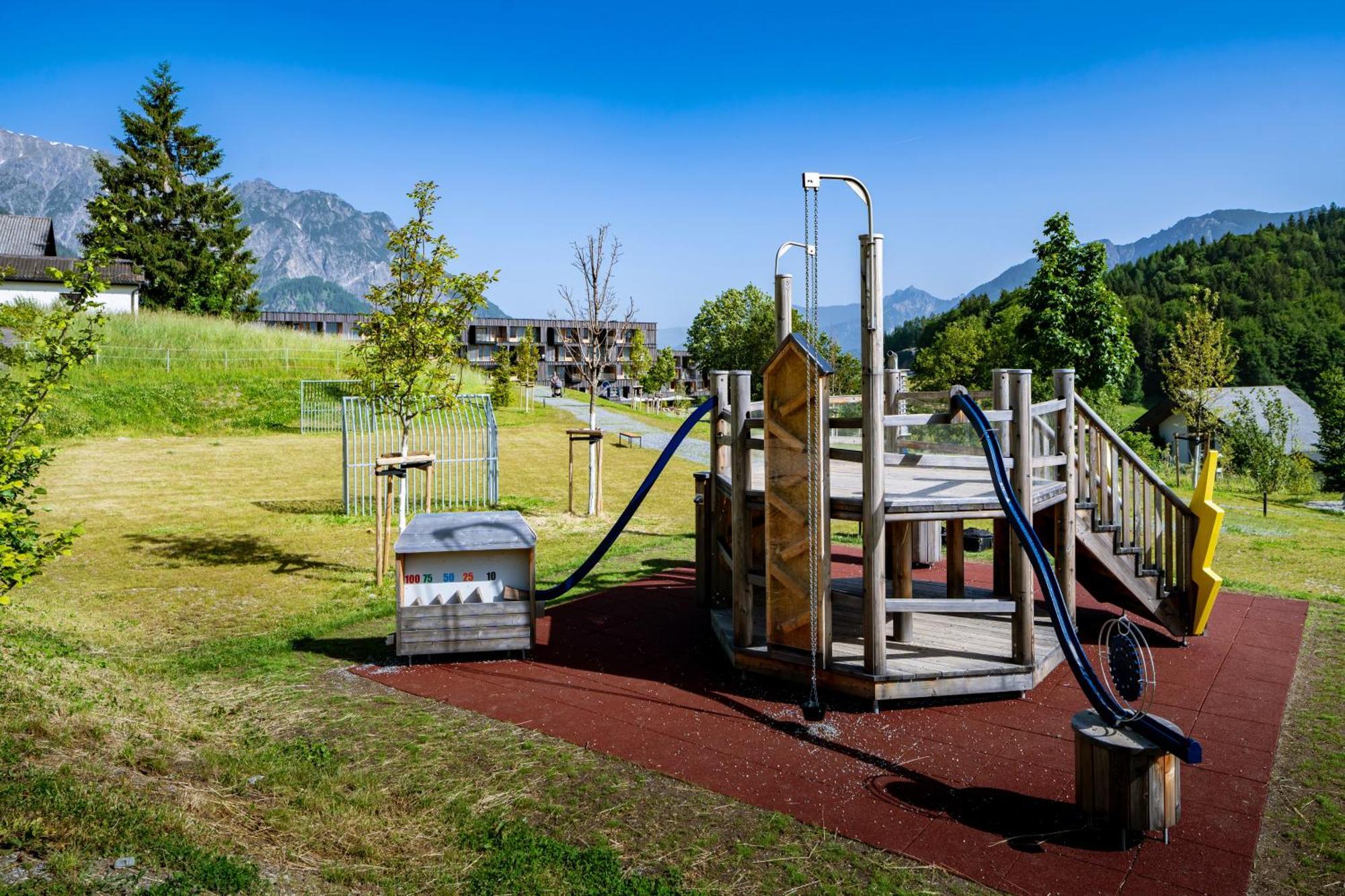Falkensteiner Family Hotel Montafon - The Leading Hotels Of The World Schruns Esterno foto